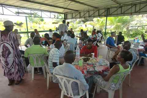 Eating at a Training Course 